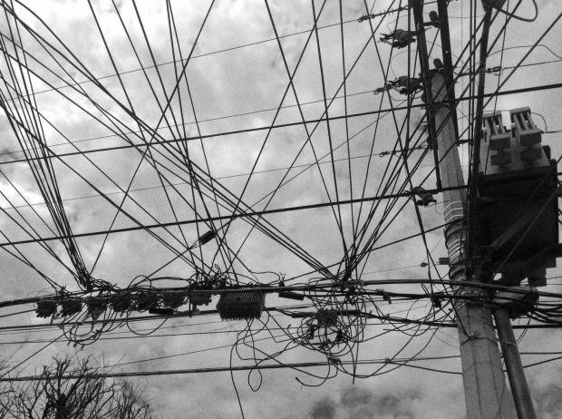 CABLES ON QTO STREET
